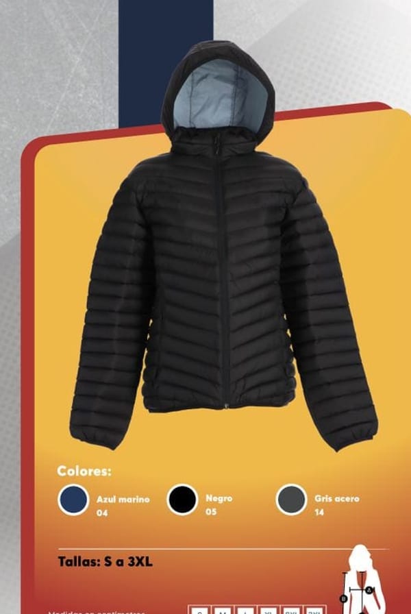 Parka de pluma liviana para mujer, térmica y repelente al agua, con capucha fija y corte entallado.